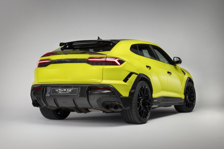 batch_6-1 Lamborghini Urus SE Performante สู่จุดสูงสุดแห่งยนตรกรรมซูเปอร์เอสยูวี