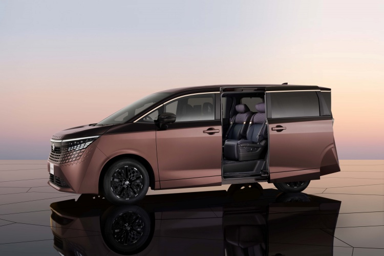 batch_All-New-ELGRAND-e-POWER_03 All-New Nissan ELGRAND e-POWER ถ่ายทอดความประณีตแบบญี่ปุ่น สู่นิยามใหม่ของการเดินทางระดับพรีเมียม