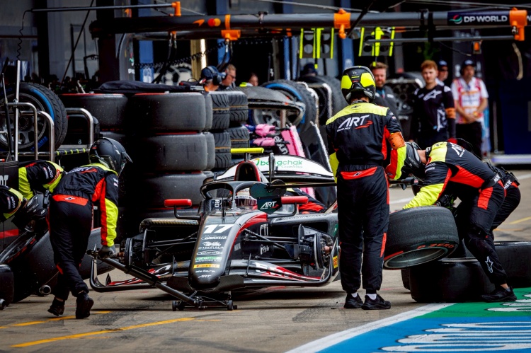batch_LINE_ALBUM_F2-_Round7-@Silverstone-🇬🇧_260708_9 “เติ้น-ทัศนพล” ฝ่าเกมเดือด ลุยเก็บแต้มสองเรซติด ศึกฟอร์มูล่า 2 - บริติช กรังด์ปรีซ์