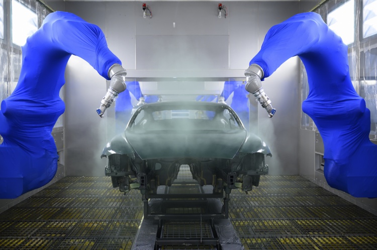 batch_New-Paint-Shop-and-Spectraflair-10 Bentley Motors เปิดศูนย์ทำสีตัวถังรถยนต์แห่งใหม่ พร้อมเทคนิคการทำสี ‘Spectraflair’ ประกายรุ้ง