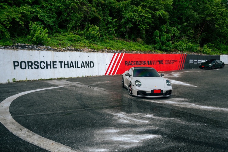 batch_PCCA-2026-4 ปอร์เช่ ประเทศไทย เฉลิมฉลอง 75 ปีแห่งมอเตอร์สปอร์ต พาเจ้าของรถร่วมเปิดประสบการณ์ Raceborn ณ บางแสน สตรีท เซอร์กิต