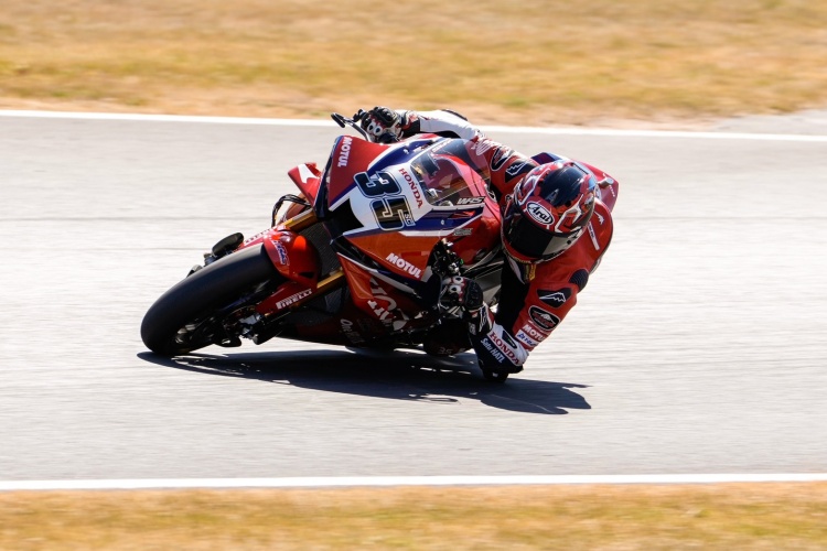 batch_Race-1-WSBK-R8-01 "ก้อง-ดิ๊กสัน" วิเคราะห์แนวทางเพื่อยกระดับการขี่ ศึก เวิลด์ ซูเปอร์ไบค์ สนาม 8 โดนิงตัน
