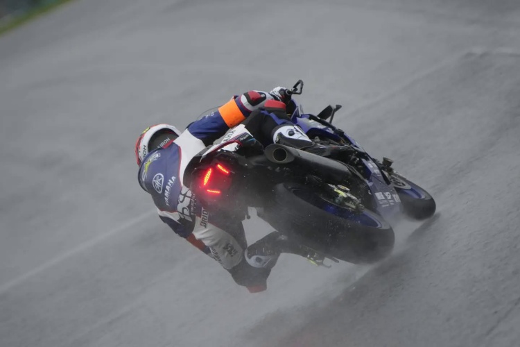 batch_S__616833032 “ทีมโรงงานยามาฮ่า” ควบ YZF-R1 ซิวโพเดียมอันดับ 2 ศึก “ซูซูกะ 8 ชั่วโมง 2026”