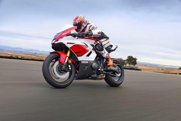 batch_S__617373716 New YAMAHA YZF-R7 2026 ถ่ายทอด Race-Bred DNA จากสนามแข่ง สู่ซูเปอร์สปอร์ตคลาสกลางที่เข้าถึงได้จริง