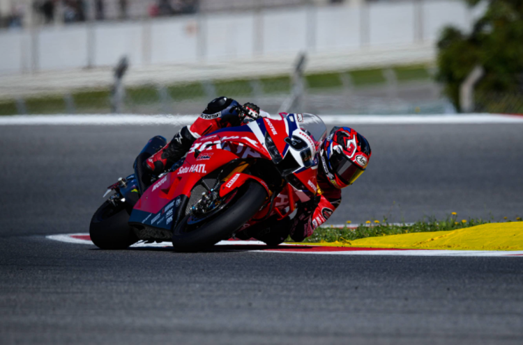 batch_Scoop-WSBK-06 เจาะผลงาน "ก้อง-สมเกียรติ" ผ่าน 8 สนามแรก "เวิลด์ ซูเปอร์ไบค์" ภารกิจท้าทายที่ไม่เคยหมดความมุ่งมั่น