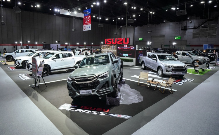 batch_ภาพมุมกว้างบููธอีซูซุ ISUZU จัดเต็มครบทุกไลน์อัพ ทางเลือกแห่งความคุ้มค่าในงาน FAST Auto Show Thailand 2026