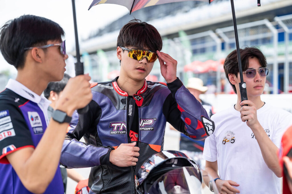 13.โอม-ภวัต-2-1024x682 NEXZTER BRIC Superbike ผ่านครึ่งทาง ลุ้นแชมป์เดือด! “คาร์เบอร์รี-ธนัช” โชว์ฟอร์มโหดเข้าวิน 2 สนามติด