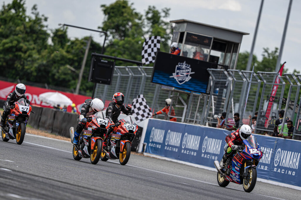 16-1.250_No.124-Finish-1024x682 NEXZTER BRIC Superbike ผ่านครึ่งทาง ลุ้นแชมป์เดือด! “คาร์เบอร์รี-ธนัช” โชว์ฟอร์มโหดเข้าวิน 2 สนามติด
