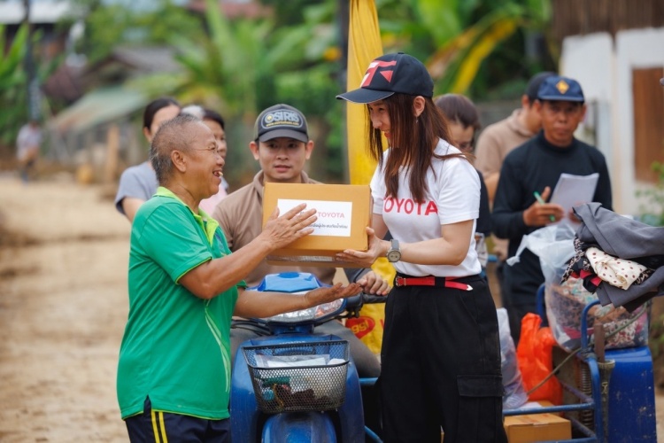batch_1-2 โตโยต้าเร่งช่วยเหลือผู้ประสบอุทกภัยจังหวัดน่าน ภายใต้แนวคิด “TOYOTA GIVING ขับเคลื่อนไทยให้ยั่งยืน”