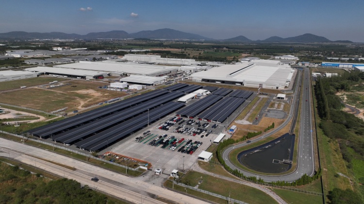 batch_6.-World-of-Ranger_FTM-Solar-Carpark Ford Ranger รถกระบะที่ครองใจคนทั่วโลก