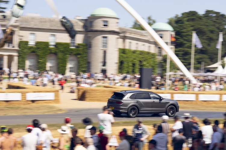batch_Day-2-3 Bentley อวดโฉมทัพยนตรกรรมกว่า 35 คัน พร้อมเปิดตัว 1919 Collection ในงาน Goodwood Festival of Speed 2026