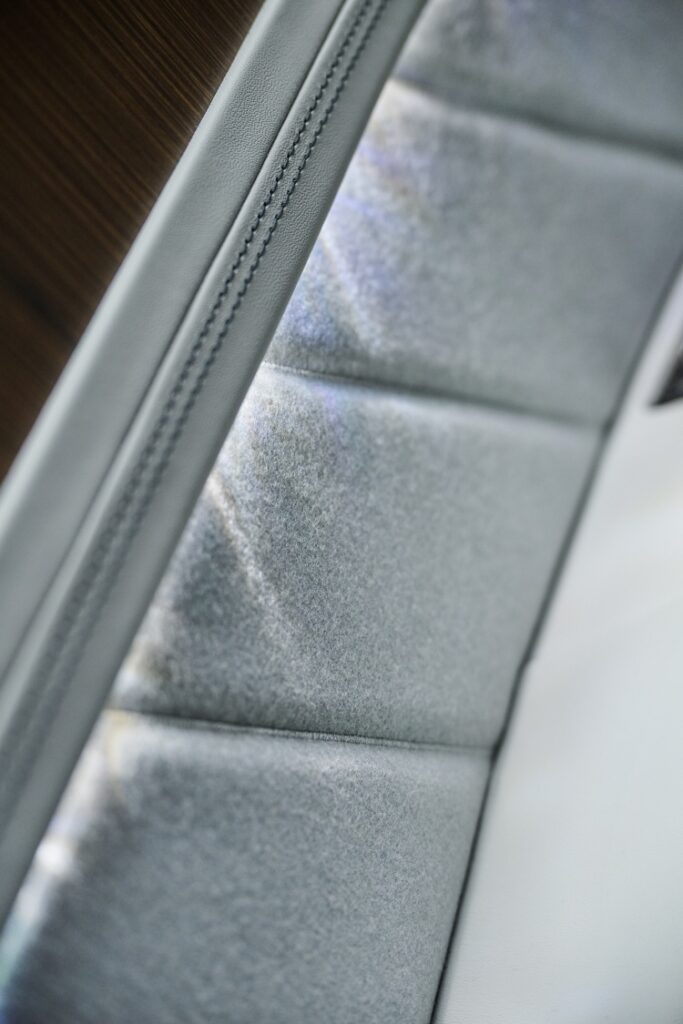 batch_Materials-6-683x1024 Bentley ประยุกต์นวัตกรรมด้านวัสดุสุดล้ำสมัยในยนตรกรรมพลังงานไฟฟ้าเป็นครั้งแรก
