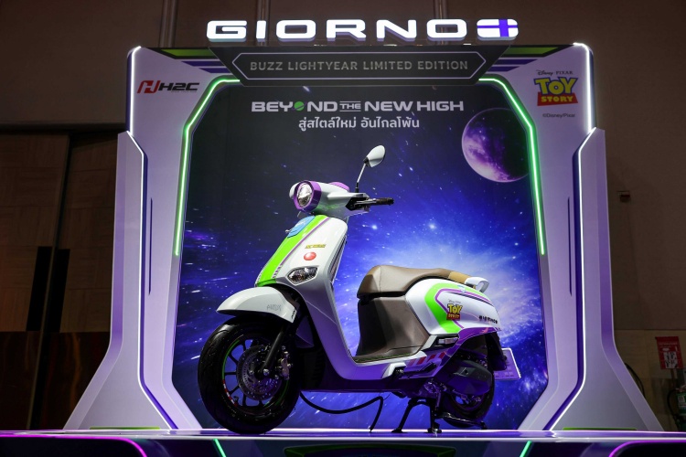 batch_New-Honda-Giorno-BUZZ-LIGHTYEAR-Limited-Edition-1 New Honda Giorno+ BUZZ LIGHTYEAR Limited Edition สู่สไตล์ใหม่อันไกลโพ้น เป็นเจ้าของได้แล้ววันนี้