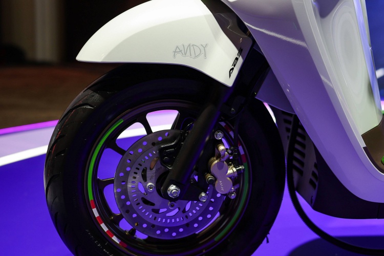 batch_New-Honda-Giorno-BUZZ-LIGHTYEAR-Limited-Edition-4 New Honda Giorno+ BUZZ LIGHTYEAR Limited Edition สู่สไตล์ใหม่อันไกลโพ้น เป็นเจ้าของได้แล้ววันนี้