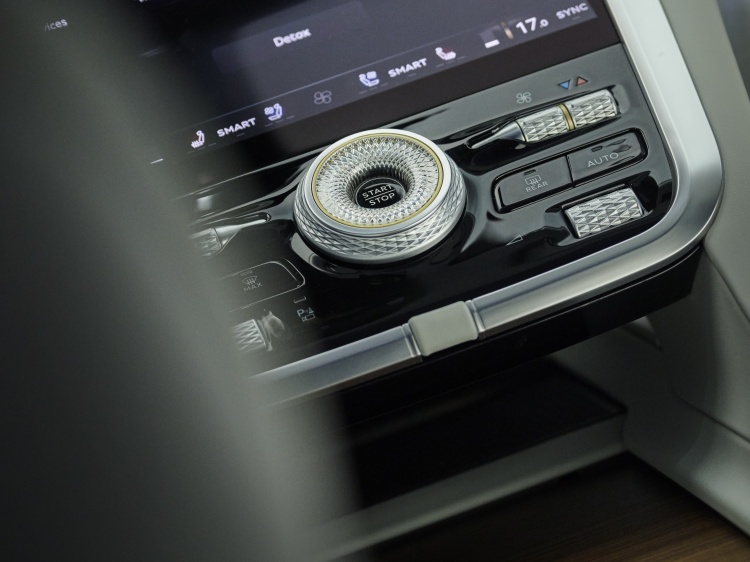 batch_WebSelects_0006 Bentley นำนวัตกรรมใหม่ ‘Curation Engine’ ยกระดับประสบการณ์การเดินทางในยนตรกรรมไฟฟ้าเป็นครั้งแรก