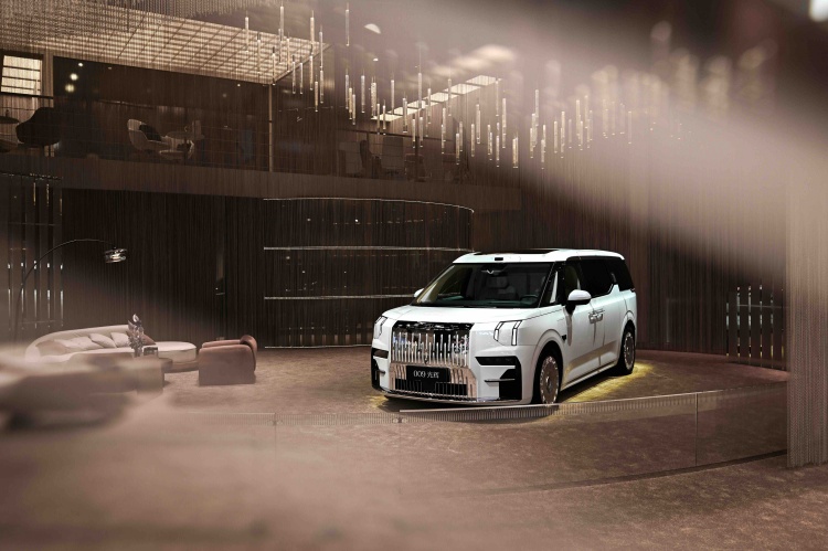 batch_ZEEKR-at-Chengdu-Motor-Show-3 ZEEKR ยกทัพเรือธงบุก Chengdu Motorshow 2026 ประกาศศักดาสู่นิยามใหม่แห่ง Tech Luxury ระดับโลก