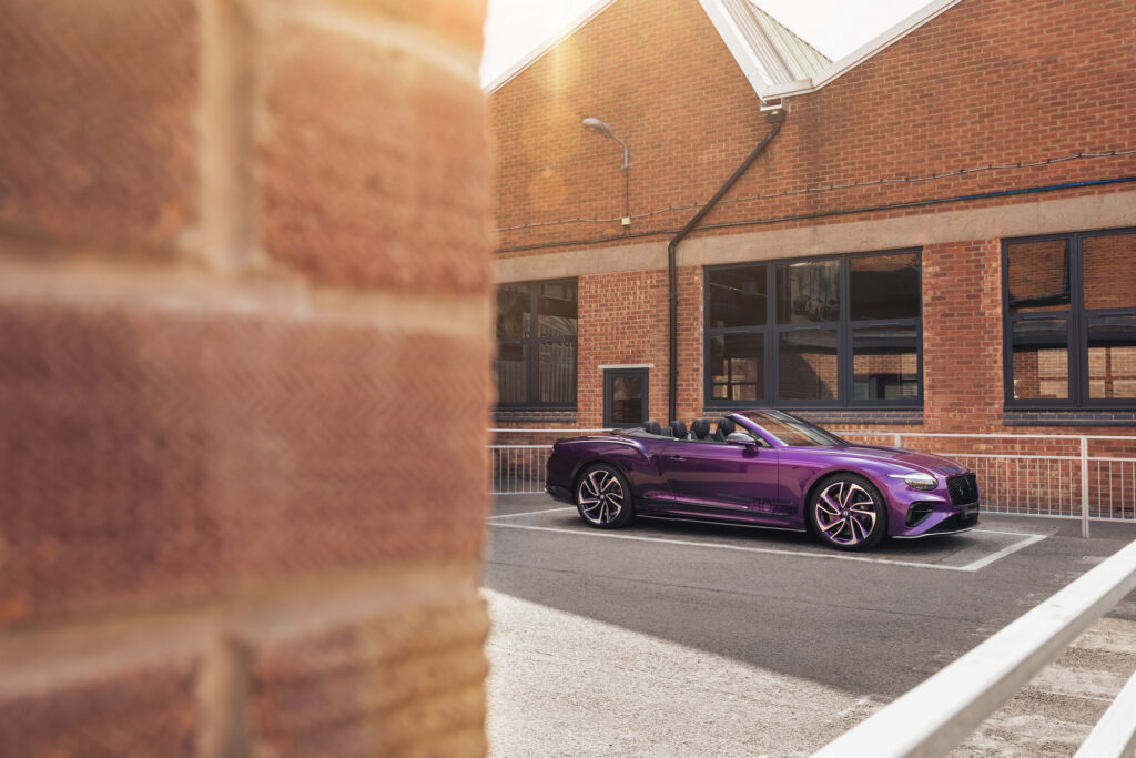 80-Years-of-Craftsmanship-4-1024x683 Bentley Continental GTC ออกแบบพิเศษคันเดียวในโลก ฉลอง 80 ปี โรงงานเมืองครูว์