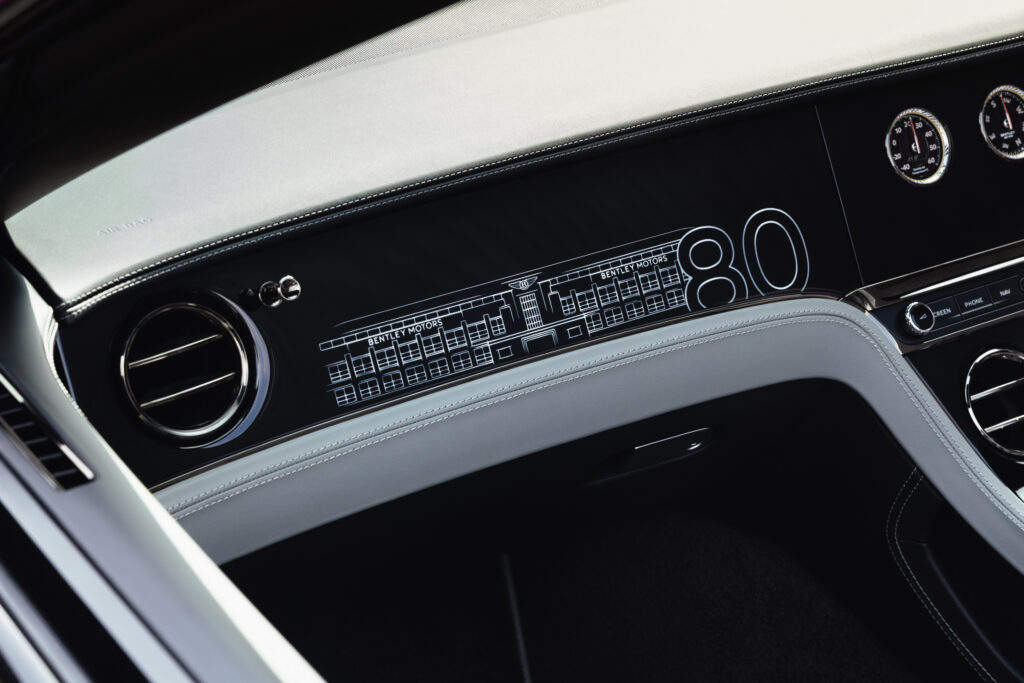 80-Years-of-Craftsmanship-8-1024x683 Bentley Continental GTC ออกแบบพิเศษคันเดียวในโลก ฉลอง 80 ปี โรงงานเมืองครูว์