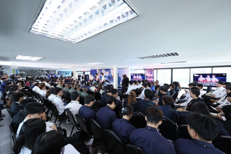 batch_37 TOYOTA YOUNG ENGINEER CAR CONTEST SEASON 2 สตาร์ตแพชชัน ปั้นไอเดียปี 2 ชิงทุนการศึกษาและเงินรางวัลรวม 650,000 บาท