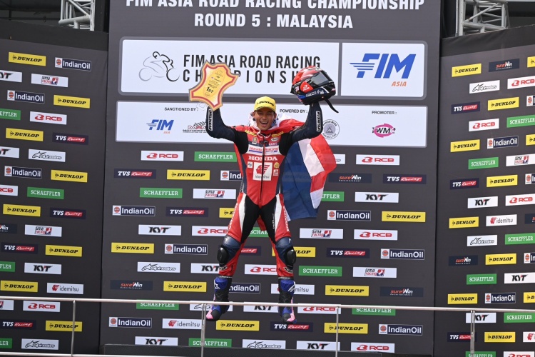 batch_ARRC-SS600-Rd5-R1-02 “มิกซ์-ธนัช” พลิกเกมคว้าชัยเซปังฯ ทะยานขึ้นจ่าฝูง SS600 “เฟอร์-ปัญจรุจน์” แซง 14 คันรวด ศึก ARRC เรซแรก สนามที่ 5