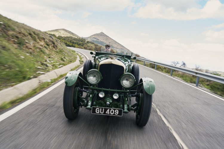 batch_Acceleration-3 All-New Bentley Torcal เผยดีเทลเพิ่มเติม นิยาม ‘Bentley Performance’ กับความสมดุลแห่งสมรรถนะ