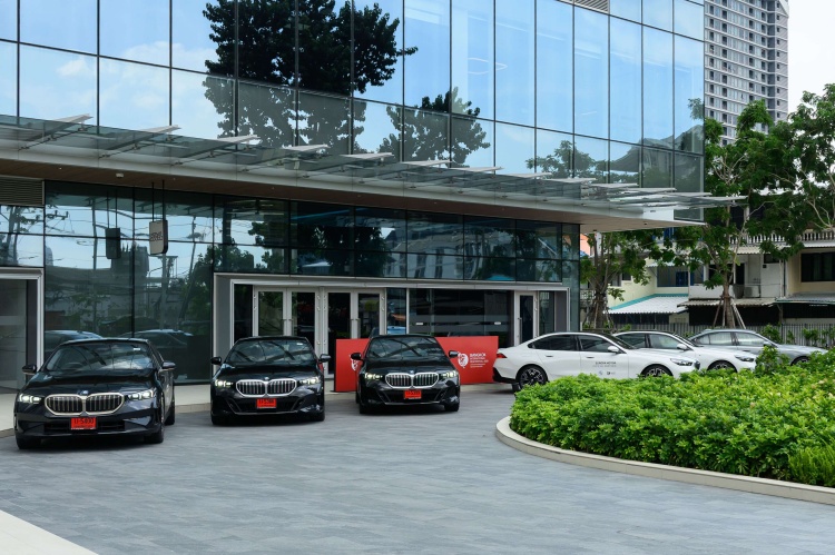 batch_BMW-Europa-Motor-at-BKKIFF-2 ยุโรปา มอเตอร์ สนับสนุนยานพาหนะอย่างเป็นทางการสำหรับงาน BKK IFF 2026