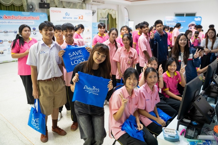 batch_DSC00906 “School SAFE สัญจร” โตโยต้านำร่องสร้างวินัยคนรุ่นใหม่ ขับขี่ปลอดภัยในจังหวัดขอนแก่น