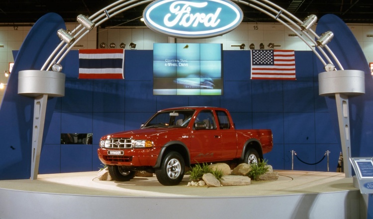 batch_Ford-Impact_06_1998-Ranger-Open-Cab-Launch_3 ฟอร์ด ประเทศไทย ครบรอบ 30 ปี จากฐานการผลิตระดับโลก สู่การสร้างคุณค่าให้ผู้คน ธุรกิจ และชุมชน