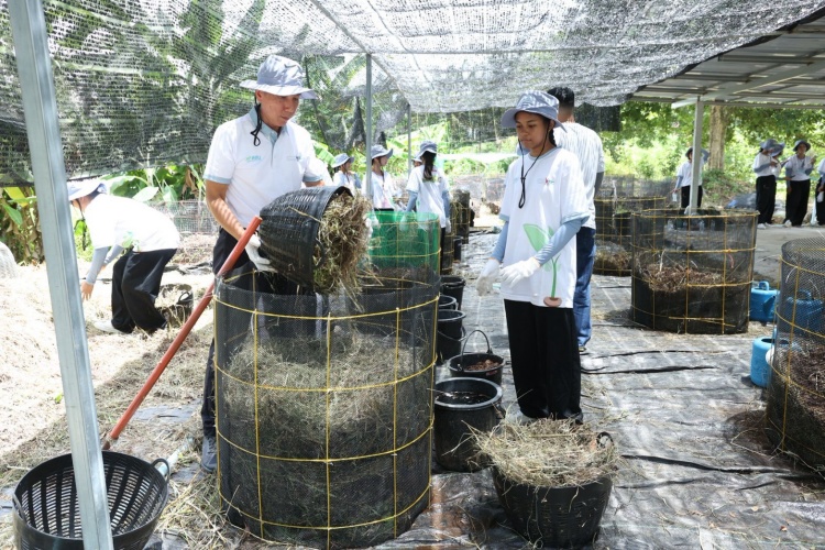 batch_Plant-Together-Grow-Forever-3 มูลนิธิฮอนด้าประเทศไทย ร่วมกับ สสน. สานต่อ “โครงการต้นกล้าพันธุ์ใหม่” ปีที่ 2 ณ โรงเรียนบัวเชดวิทยา จังหวัดสุรินทร์