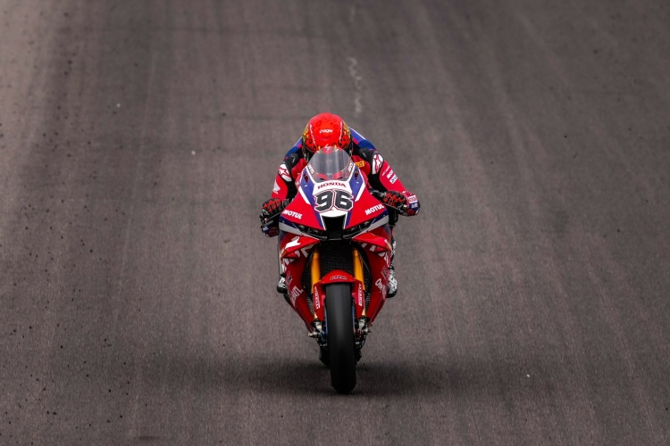 batch_Pre-WSBK-Rd.10-02 "ก้อง-สมเกียรติ" พร้อมลุย "เวิลด์ ซูเปอร์ไบค์" สนาม 10 ที่ เครโมน่า เซอร์กิต อิตาลี
