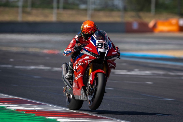 batch_Pre-WSBK-Rd.9-05 “ก้อง-สมเกียรติ” แท็กทีม “ดิ๊กสัน” ลุยศึก “เวิลด์ ซูเปอร์ไบค์” สนาม 9 ฝรั่งเศส