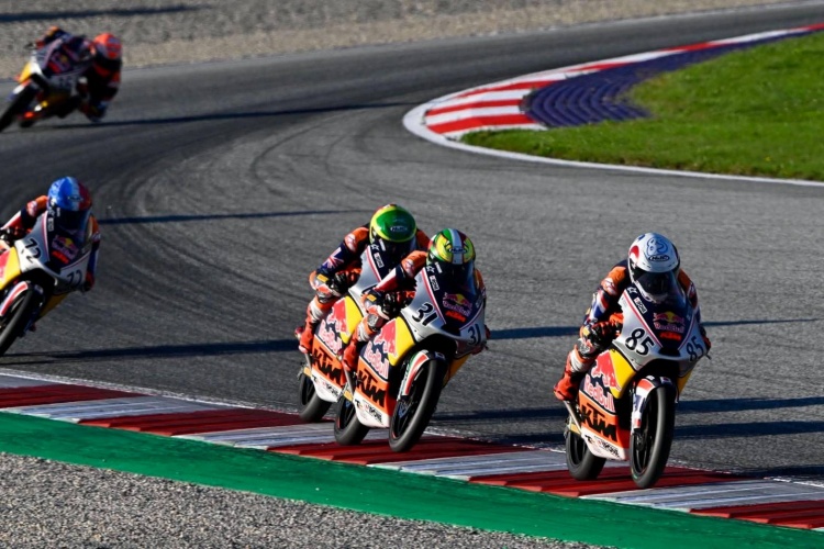 batch_Race-Rookies-Cup-Rd.7-01 "ไม้คิว-เกียรติศักดิ์” พุ่งแซงสู่ท็อป 5 ปิดฤดูกาลด้วยผลงานสุดแกร่งฉายแวว The Next Successor