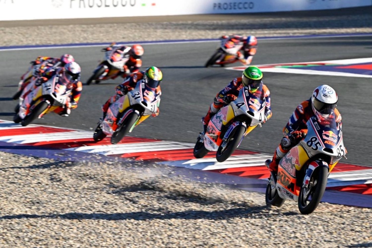 batch_Race-Rookies-Cup-Rd.7-03 "ไม้คิว-เกียรติศักดิ์” พุ่งแซงสู่ท็อป 5 ปิดฤดูกาลด้วยผลงานสุดแกร่งฉายแวว The Next Successor