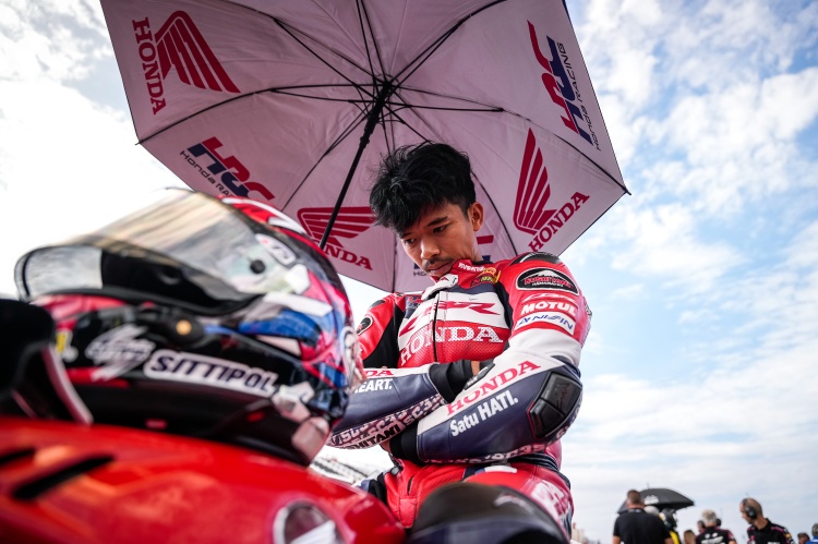 batch_Race12-WSBK-Rd.9-02 “ก้อง-สมเกียรติ” ซิวท็อป 14 คว้าแต้ม เวิลด์ ซูเปอร์ไบค์ สนาม 9 ที่ ฝรั่งเศส