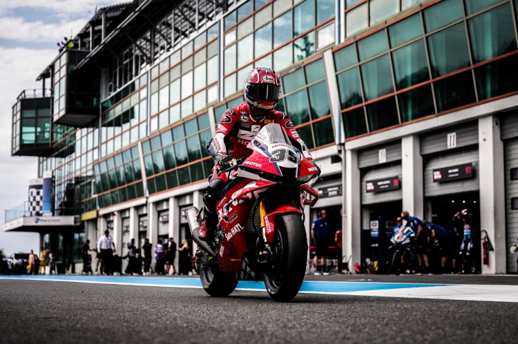 batch_Race12-WSBK-Rd.9-05 “ก้อง-สมเกียรติ” ซิวท็อป 14 คว้าแต้ม เวิลด์ ซูเปอร์ไบค์ สนาม 9 ที่ ฝรั่งเศส