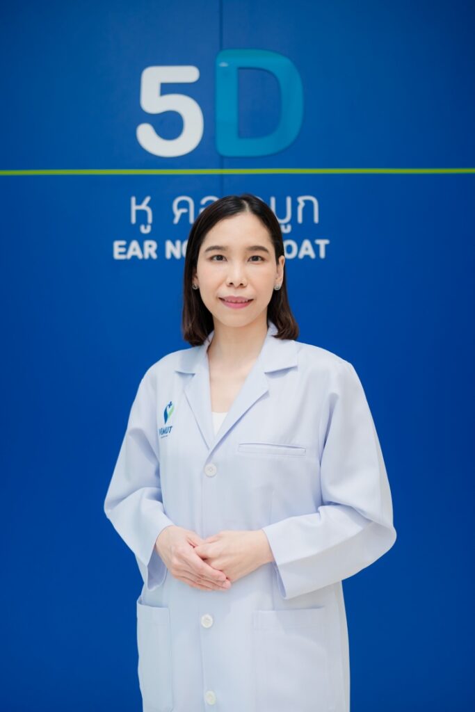 batch_ผศ-พญ-กวินญรัตน์-จิตรอรุณฑ์_2-683x1024 คัดจมูกไม่หาย ได้กลิ่นน้อยลง อาจไม่ใช่แค่ภูมิแพ้! เสี่ยง “ริดสีดวงจมูก” แนะมีอาการต่อเนื่องเกิน 4 สัปดาห์ รีบตรวจคัดกรองก่อนอาการรุนแรง