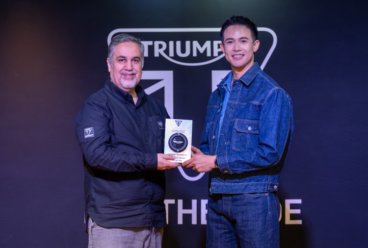 batch_มาร์เซโล-ซิลวา-แชมป์-ชนาธิป “Friends of Triumph” ครั้งแรกในไทยสร้างกลุ่มนักขี่ที่เปี่ยมด้วยแพสชัน พร้อมขยายคอมมูนิตี้ผู้ขับขี่รุ่นใหม่