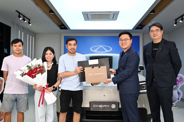 batch_เชอรี-ประเทศไทย-ส่งมอบ-Chery-Q-ซิตี้อีวีกว่า-1000-คัน-ถึงมือลูกค้าชาวไทยแล้ว_7 เชอรี ประเทศไทย ส่งมอบ Chery Q ซิตี้อีวีกว่า 1,000 คัน ถึงมือลูกค้าชาวไทยแล้ว เดินหน้าส่งมอบอีกกว่า 2,000 คัน รับกระแสตอบรับล้นหลาม