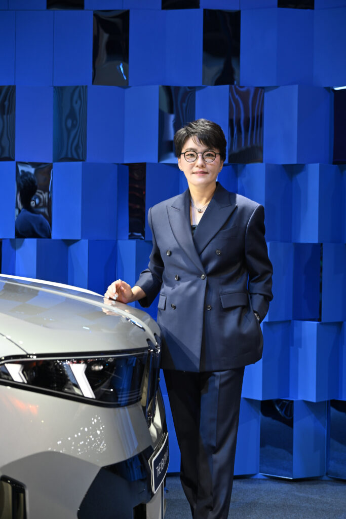 Kris-Joo-BMW-683x1024 บีเอ็มดับเบิลยู กรุ๊ป ประเทศไทย ประกาศเสริมความแข็งแกร่งเครือข่ายผู้จำหน่าย หลัง บีจี กรุ๊ป เข้าซื้อกิจการ อมร เพรสทีจ