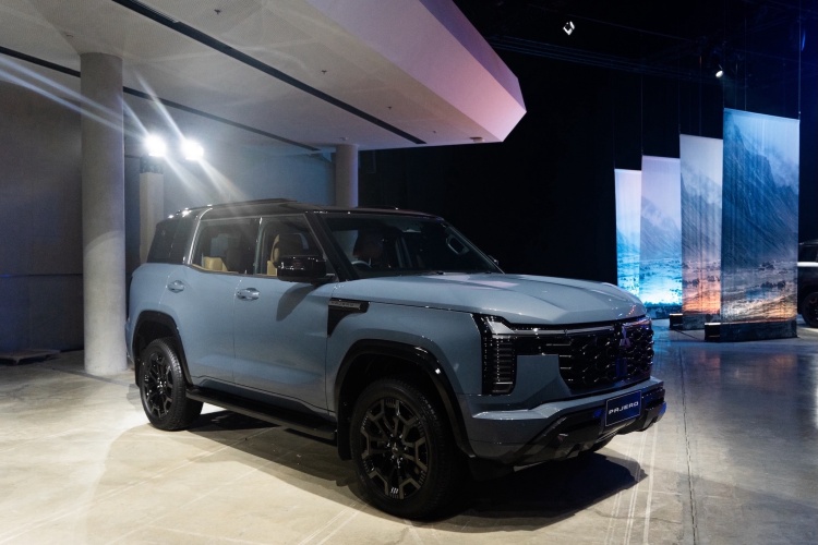 batch_16.-All-New-Mitsubishi-Pajero-Super-Exceed-4WD_14 All-New Mitsubishi Pajero เปิดสเปก และราคาในประเทศไทยอย่างเป็นทางการ