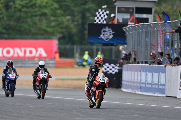 batch_18.250_Winnner NEXZTER BRIC Superbike สนาม 3 เดือดกลางสายฝน “บอล–โกยุ” หักปากกาเซียน! ลุ้นชิงดำนัดส่งท้ายปี