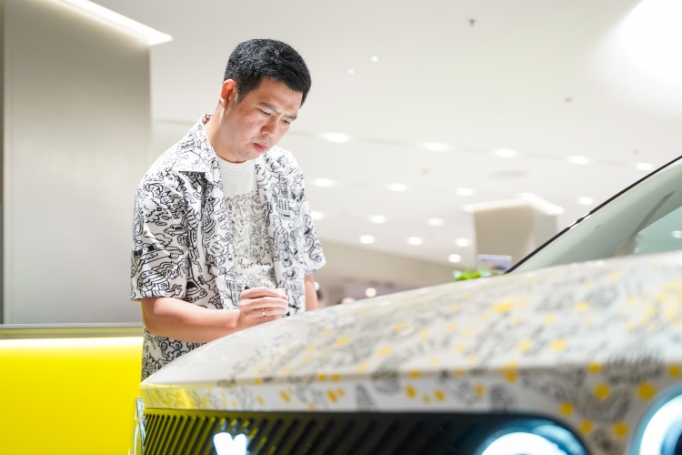batch_Firefly_Showroom_02 Firefly เปิดแฟล็กชิปโชว์รูมแบบสแตนด์อโลนแห่งแรกของโลกที่เซ็นทรัลเวิลด์ พร้อมเปิดตัวรุ่นย่อยใหม่ “Comfort+” เพิ่มสมรรถนะและออปชันพรีเมียม