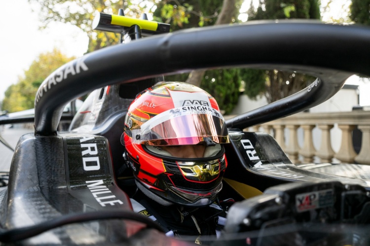 batch_LINE_ALBUM_F2-Round12-@Baku-Azerbaijan-🇦🇿_261001_18 “เติ้น–ทัศนพล” ประเดิมศึก F2 บากู! ฝ่าบททดสอบสตรีทเซอร์กิตสุดโหด ท่ามกลางเกมพลิกผัน