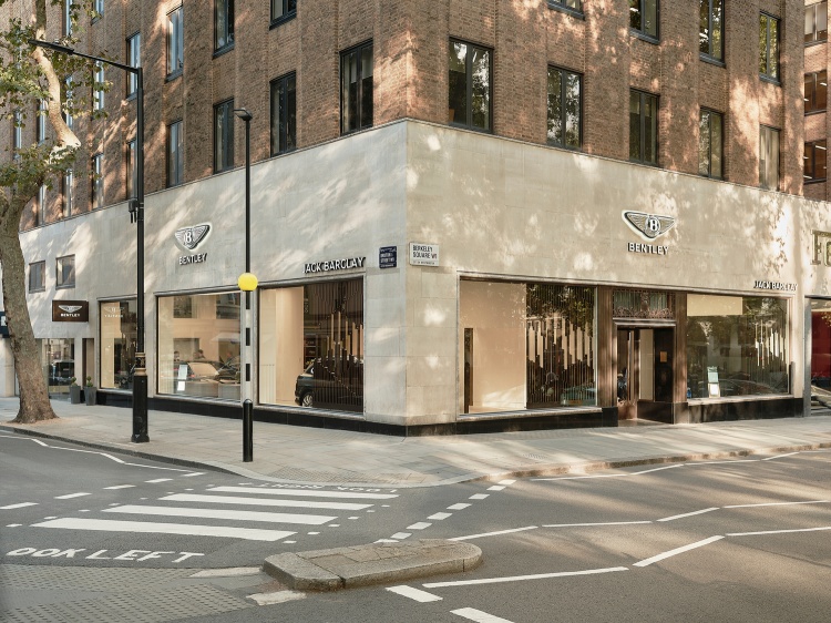 batch_New-Retailer-CI-1 Bentley Motors เปิดตัว ‘อัตลักษณ์องค์กร’ ใหม่ สะท้อนวิสัยทัศน์แห่งอนาคต พร้อมพลิกโฉมเครือข่ายผู้นำเข้าอย่างเป็นทางการทั่วโลก