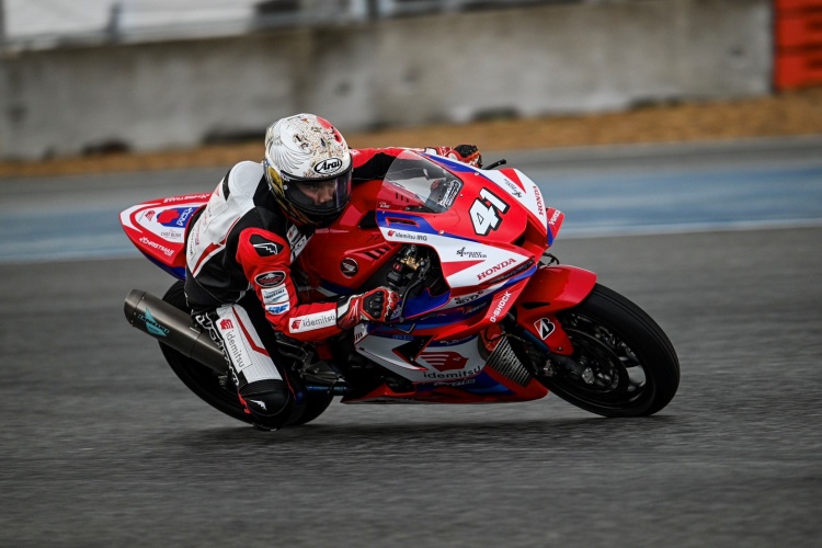batch_Race-BRIC-Rd.3-04 “ไฮเปค-กฤษฎา” ผงาดคว้าชัยโฮมเรซ ทัพฮอนด้า เดินหน้ากวาดโพเดียม 2 รุ่นใหญ่ ศึก BRIC Superbike สนาม 3