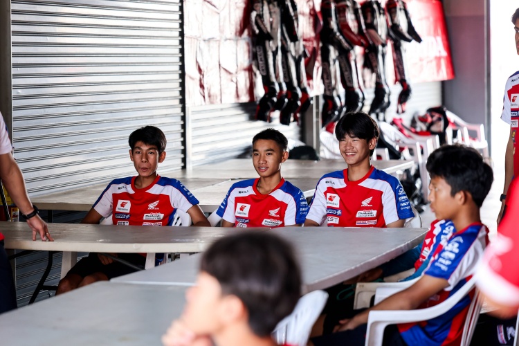 batch_Race-TTC-Rd.4-05 "ไบร์ท-เตชินท์" ฟอร์มแกร่ง คว้าแชมป์และดับเบิลโพเดียม ศึกอิเดมิตสึ ฮอนด้า ไทยแลนด์ ทาเลนต์ คัพ 2026 สนามที่ 4 บุรีรัมย์