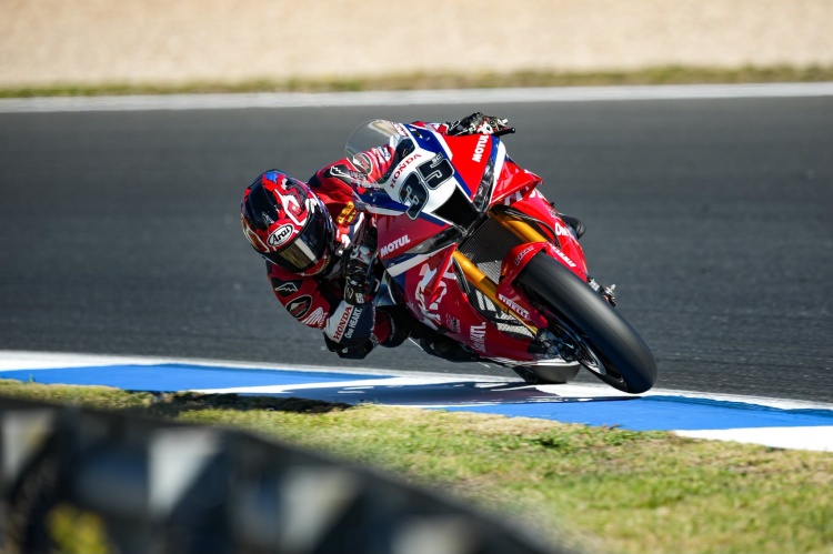 batch_Scoop-WSBK-2026-01 “ก้อง-สมเกียรติ” ฝ่าฟันบททดสอบ WorldSBK ปีแรก! เก็บประสบการณ์เพื่อต่อยอด พร้อมลุยต่อกับ Honda HRC เต็มฤดูกาลหน้า 2027