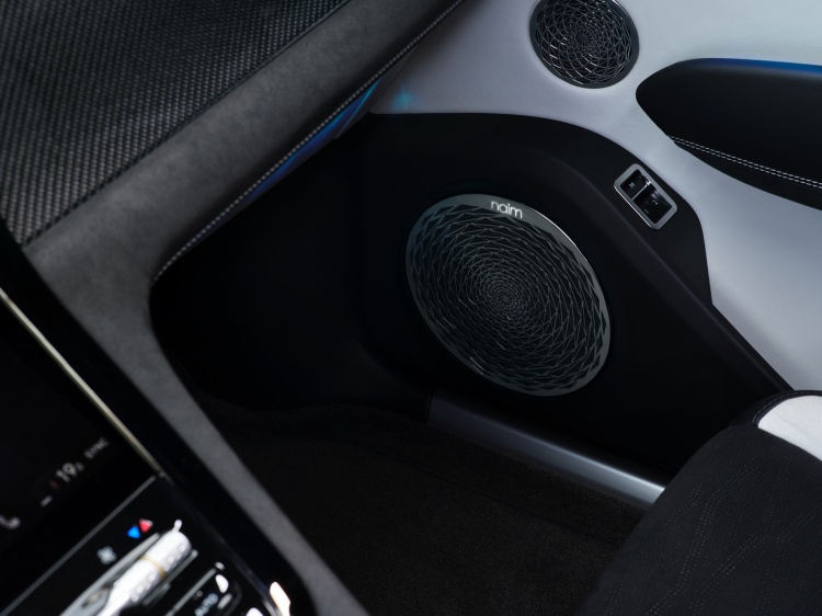 batch_jpeg-Imagery_Torcal-S_28MY_28MY-Torcal-S-First-Edition-in-Electrum-Satin-itnerior-speaker-detail เบนท์ลีย์ แบงค็อก เปิดราคา พร้อมรับจอง ‘Torcal’ ยนตรกรรมพลังงานไฟฟ้าโฉมใหม่