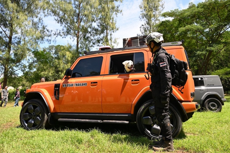 batch_เชอรี-ประเทศไทย-เดินหน้าภารกิจ-CHERY-V23-x-K9-USAR_10 “CHERY V23 x K9 USAR” ส่งมอบรถไฟฟ้า Chery V23 สนับสนุนทีมสุนัขกู้ภัยแห่งชาติ “K9 USAR”